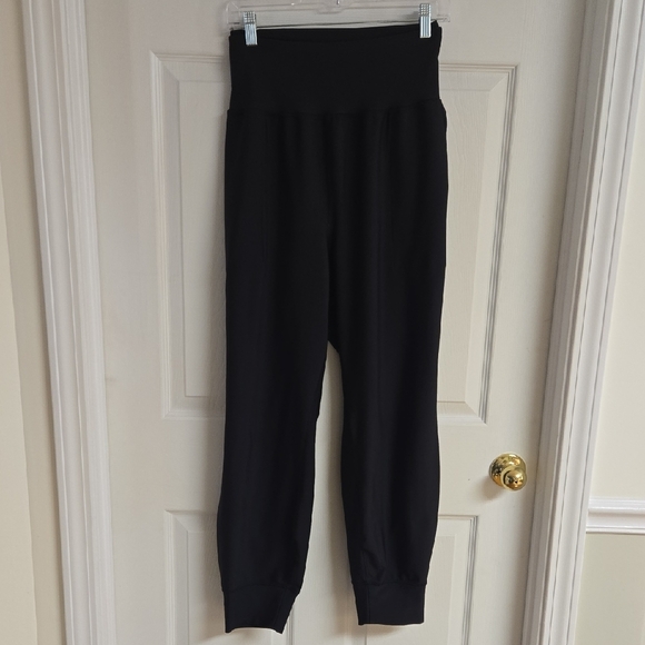 Old Navy Active Powersoft Black High-Rise Joggers - Picture 3 of 4